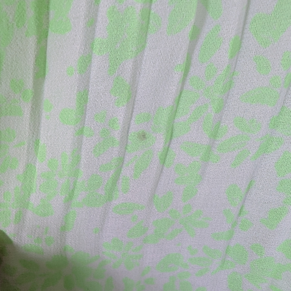 Old Navy lime green and white spaghetti strap top size small - Picture 3 of 6